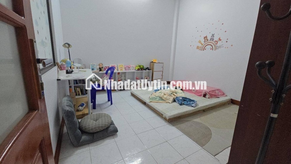 Bán nhà Thái Thịnh 35m 4 tầng MT4.3m lô góc, kinh doanh hơn 13 tỷ.